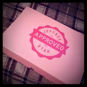 Jeffree star hand mirror